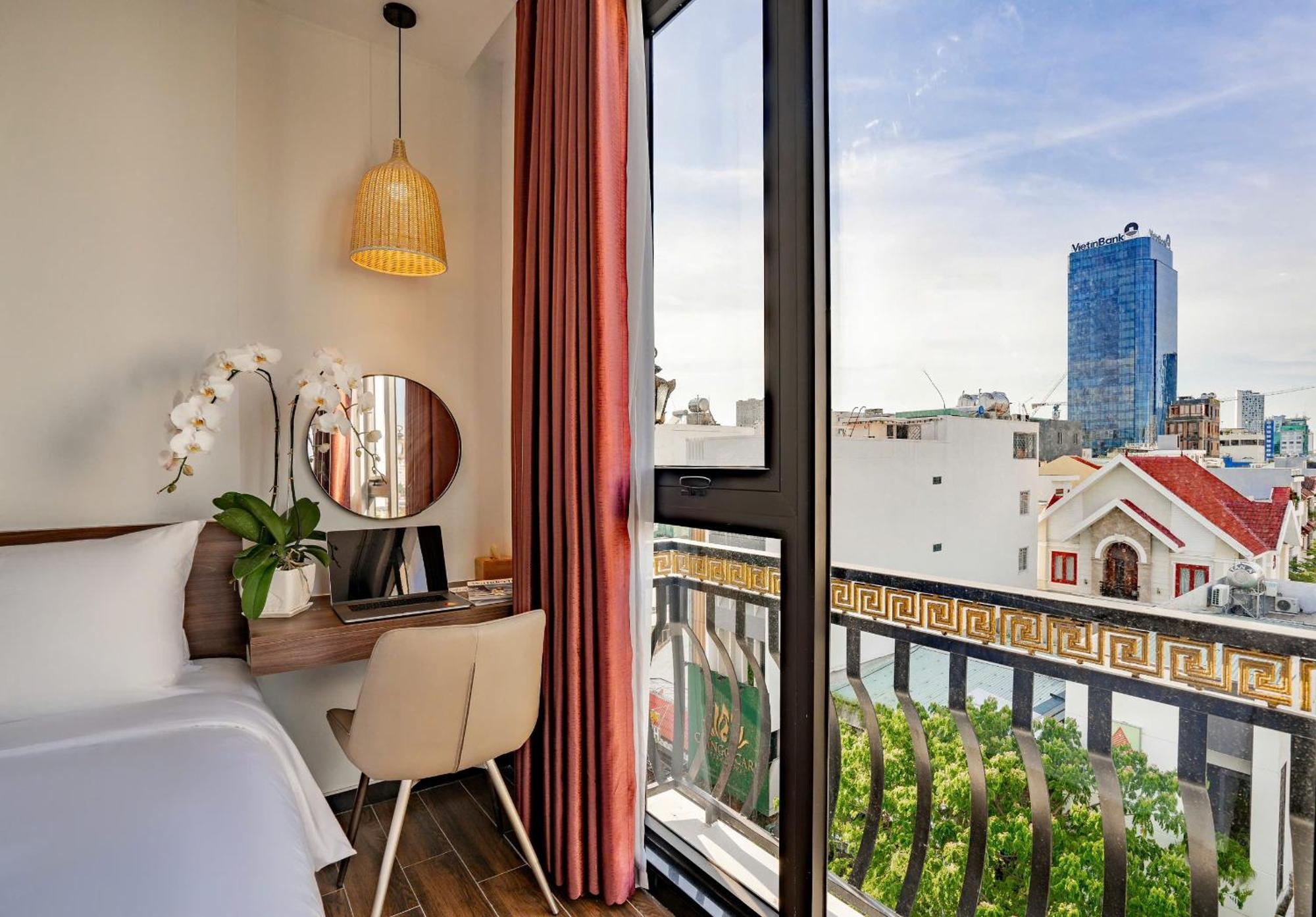 Hotel Dragon View Riverside By Haviland Da Nang