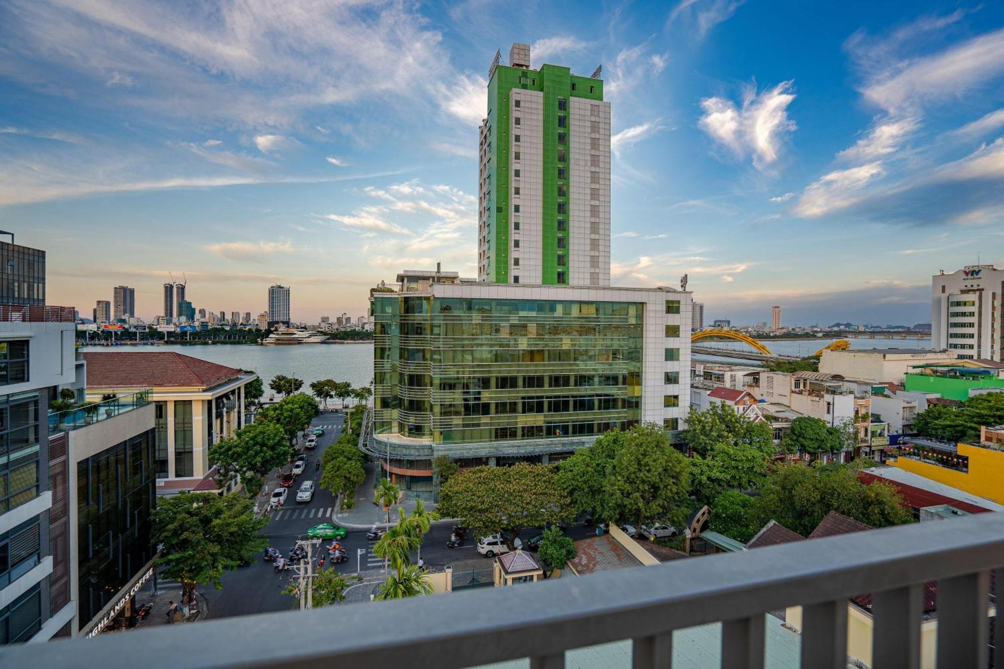 Dragon View Riverside By Haviland